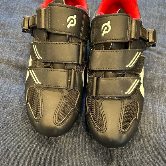 Peloton cycling shoes - Picture 1 of 5